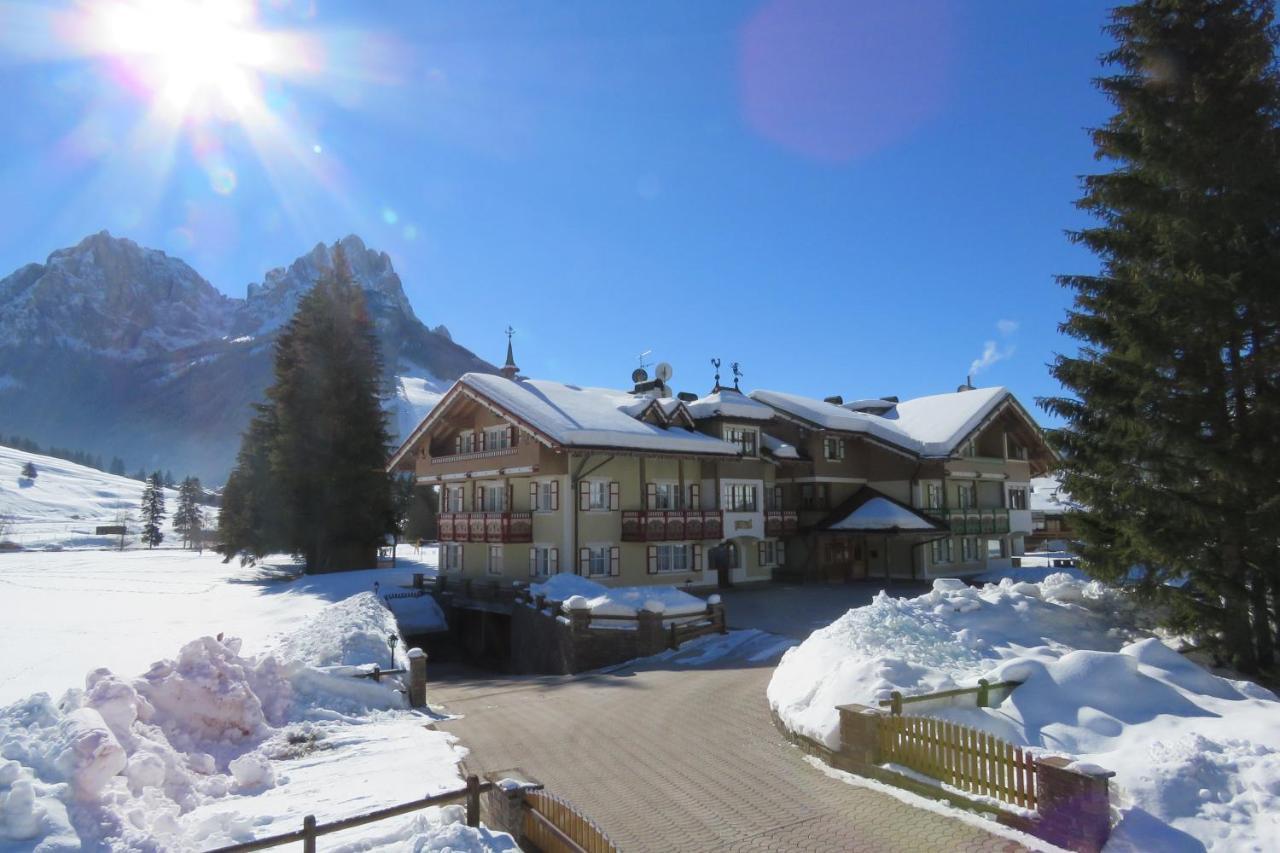 Residence Holiday Pozza di Fassa Exterior foto